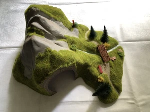 Tunnel / Schranke Modellbahn Spur TT - Bild 1 von 10