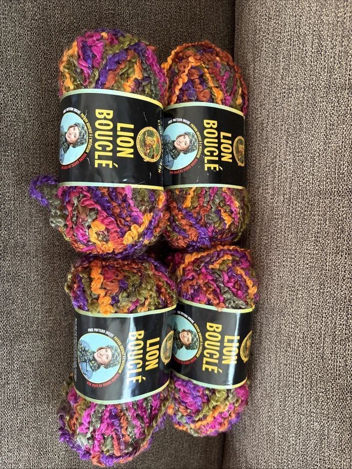 Lion BRAND Boucle TUTTI Fruitti 3 Skeins 70g 57yd