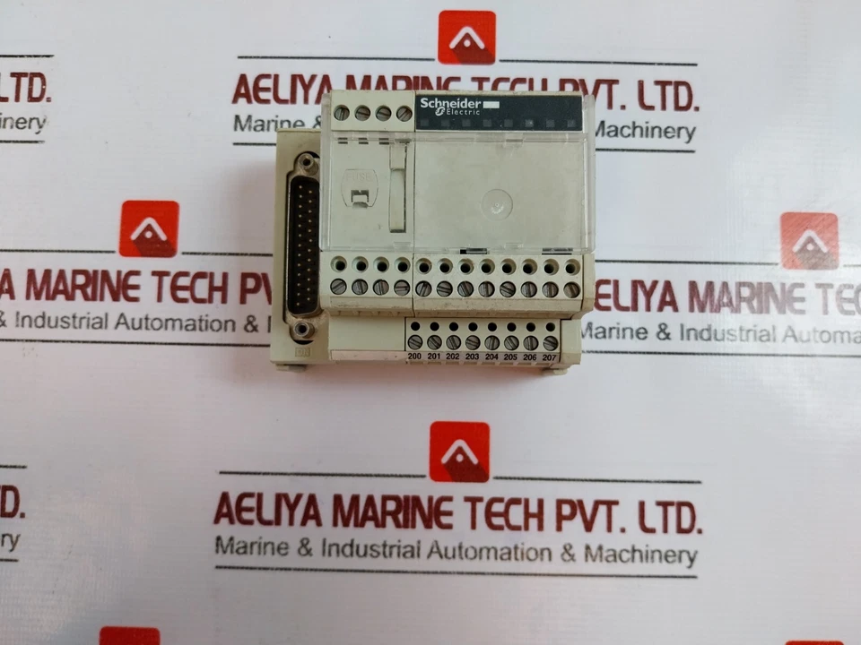 Schneider ElectricABE7CPA410 PS Wire Connection Block for Insulated Analog Input - Image 1 of 4