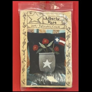PATRIOTIC CROCK USA Wool Needlecraft Pillow Craft KIT by LIBERTY ROSE 11x13” - Picture 1 of 6
