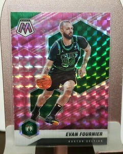 Panini Mosaico Rosa Camuflaje Prizm Evan Fournier #132 2020-21 - Imagen 1 de 2