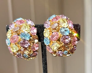 VTG CINER Large Pastel RHINESTONE Clip EARRINGS SIGNED  HUGE - Picture 1 of 9