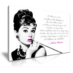 Audrey Hepburn Zitat Ich glaube an Rosa Leinwand Wandbild Bild Druck - mehr Größe - Bild 1 von 7