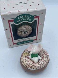 Hallmark Andenken Ornament Midnight Snack Bob Siedler 1988 Donut Maus 2" - Bild 1 von 5