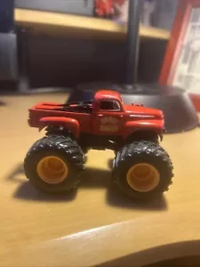 Hot Wheels Monster Jam Flag Series Classic Grave Digger Red 24/75 - Picture 1 of 3