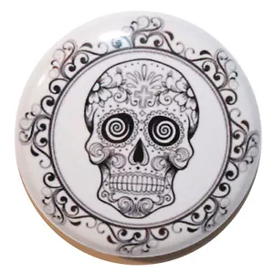 1" (25mm) Mexican Sugar Skull Button Badge Pin - High Quality Print & Made in UK - Picture 1 of 2