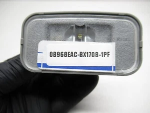 Luz de matrícula Lexus RC350 2015-2019 A045053 OEM y PFLO - Imagen 1 de 9