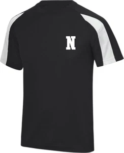 Personalisiertes T-Shirt, Initiale linke Brust & Spielername mit Nummer auf dem Rücken Tee - Bild 1 von 12