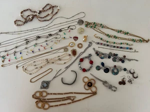 junk  lot jewelry lot:  earrings, necklaces, bracelets CRAFT & wearable  items - Picture 1 of 6