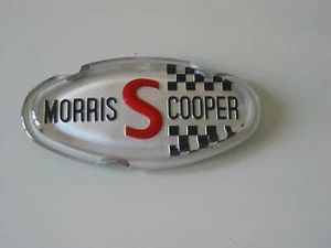 BMC MINI MOTORHAUBENABZEICHEN NOS SELTEN SILBER " MORRIS S COOPER " NOS ORIGINAL - Bild 1 von 2