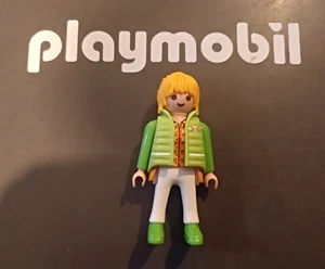 PLAYMOBIL FIGURA CITY MUJER CON CHALECO VERDE 2/8/18 - Imagen 1 de 1