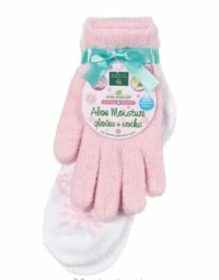 Earth Therapeutics Aloe Moisture Gloves & Socks Set - PINK - Image 1 of 2