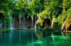 Foto Wandbild-WASSERFALL- (5890)-VLIES-Tapete-Kunst Aufkleber Wald XXL - Bild 1 von 5