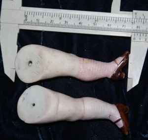 Antique porcelain bisque legs for repair for all bisque mignonette size photos - Picture 1 of 5