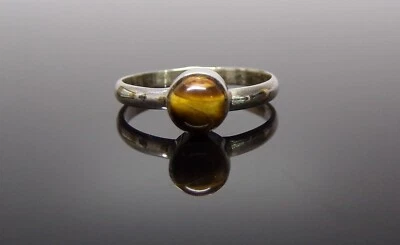 Anillo de plata esterlina 925 hecho a mano de 5 mm ojo de tigre piedra banda lisa tamaño H a W Foto 1 de 4