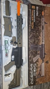 Elite Force M4 CFRX with Built In Tracer Unit - Picture 1 of 2
