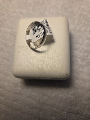 Nueva alianza de boda Keepsake para hombre de oro blanco sólido de 10 k talla 12 Foto 1 de 4