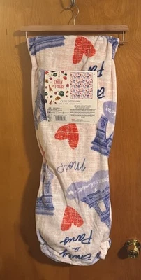 Manta polar Emily In Paris Foto 1 de 3