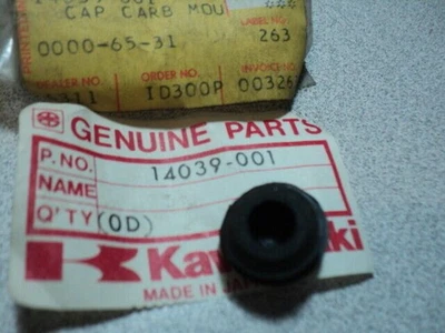 Kawasaki A1 A7 C2 1967-99 F3 F4 F5 F7 F8 tapa carburador orificio de montaje nuevo fabricante de equipos originales 14039-001 Foto 1 de 4