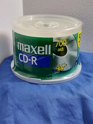 50pk Maxell CD-R 700MB 80 min up to 40x New/Sealed - Image 1 of 4