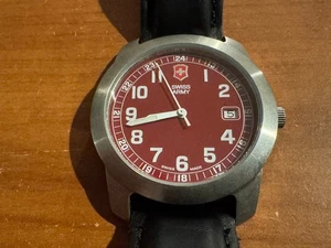 Men’s Victorinox Swiss Army Watch, Red Dial, Leather Band, 38 mm, New Battery - Picture 1 of 4