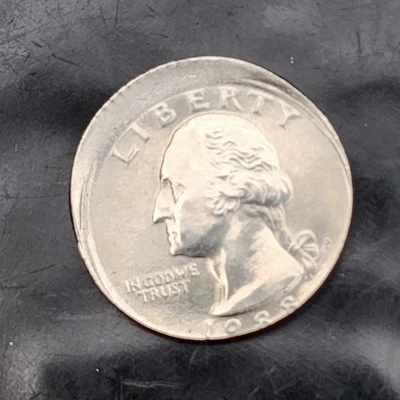 Moneda de 25c UNC sin circular cuarto Washington 1988-P error de acuñación descentrada como nueva ⭐ Foto 1 de 4