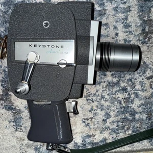 Cámara de cine Keystone vintage con zoom de 8 mm con bolsa - Imagen 1 de 4