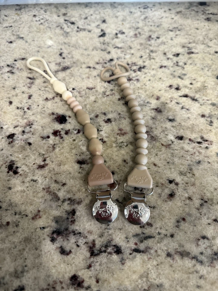 Itzy Ritzy Sweetie Beaded Strap Pacifier Clips - Image 1 of 1