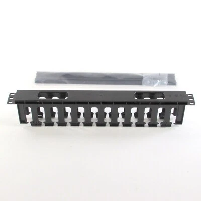 Administrador de cables horizontal Panduit WMPFSE Patchlink frontal solo 1U plástico negro Foto 1 de 3