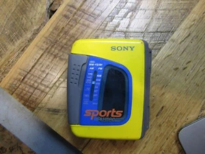 Sony Walkman Sports WM-FS191 Lettore di cassette AM/FM, RICAMBI/RIPARAZIONE - Foto 1 di 2