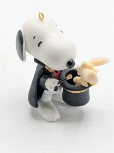 Hallmark Snoopy the Magnificent Christmas Ornament 2005 - Picture 1 of 10