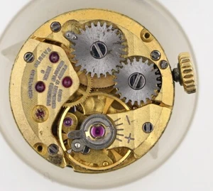 L U CHOPARD GENEVE 17J SWISS LADIES WRISTWATCH MOVEMENT AE122 - Picture 1 of 1