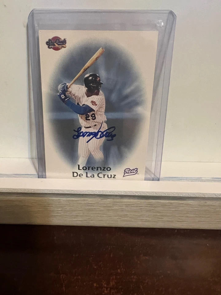 1998 Team Best/Best Autographs Lorenzo De La Cruz  Rookie(AU, RC) - Image 1 of 1