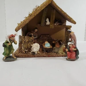 READ Incomplete Nativity Set Mary Joseph Baby Jesus Wise Man Shepherd Sheep Cow - Picture 1 of 12
