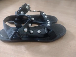 Zara Sandalen Gr. 38 Schwarz Perlen - Bild 1 von 9