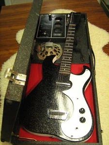 Silvertone 1448 1963-64 Black Sparkle Guitar/Amp in Case - Picture 1 of 21
