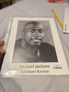 Ravens Michael Jackson Autographed 8x10 Photo - Picture 1 of 3