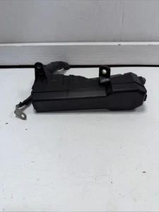 2002-2010 Lexus SC430 Fuse Box Engine 82741-24011 OEM - Picture 1 of 7