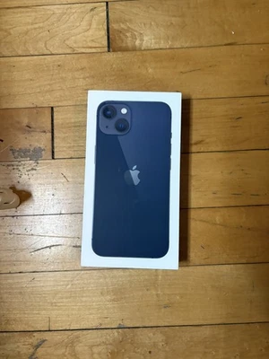 Apple iPhone 13 128 GB medianoche (para Straight Talk inalámbrico) nuevo sellado Foto 1 de 4