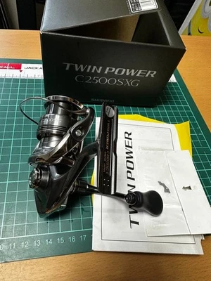 SHIMANO 24 TWIN POWER c2500sxg 411710 - Image 1 of 4