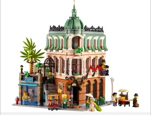 LEGO Icons: Boutique Hotel (10297) - Picture 1 of 15