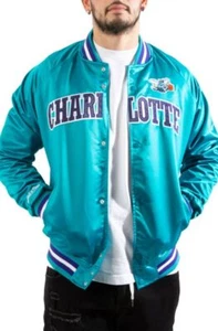 CHAQUETA LIGERA SATÉN VERDE AZULADO Mitchell & Ness Charlotte Hornets - Imagen 1 de 6