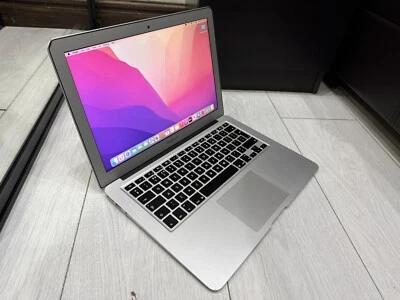 Apple MacBook Air 13.3" Early 2015 Model 512GB SSD 8GB Ram 2.2GHz Intel Core i7 - Image 1 of 4