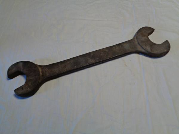 VINTAGE W&B MONKEY WRENCH INV0094