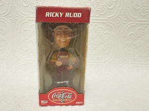 De colección NASCAR Ricky Rudd Head Knocker Coca Cola Racing Bobblehead Caja Original - Imagen 1 de 11