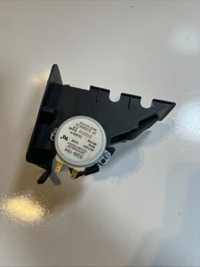 OEM GE Café Micro/Oven Duct Damper wb34x32608 - Picture 1 of 3