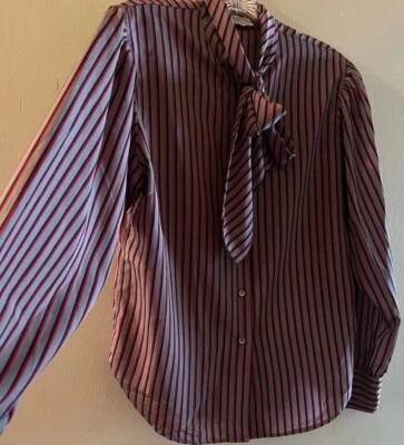 Blusa/camisa a rayas con lazo The Villager talla 10 Foto 1 de 4