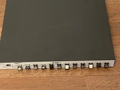EMC DS-24M2 118032296 24-Port 2GB Fibre Channel Switch - Image 1 of 4