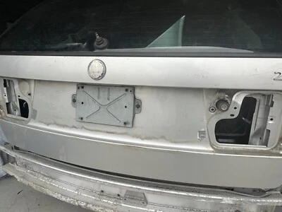 Escotilla trasera Saab 9-5 Wagon 2002-2005 plateada 268 y azul nocturno metálico 290 Foto 1 de 4