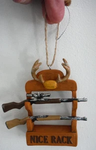 BONITO ESTANTE Pistola de Caza Estante Astas Adorno de Navidad, por Midwest CBK - Nuevo/etiquetas - Imagen 1 de 8